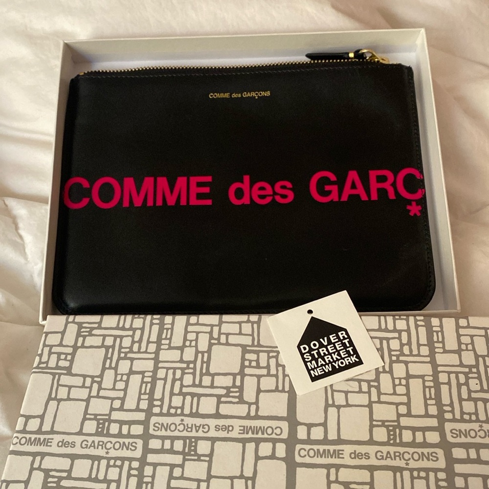 COMME does GARÇONS clutch